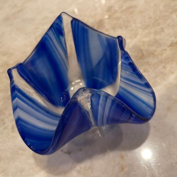 Artglass handkerchief votive candle holder blue - Picture 4 of 7